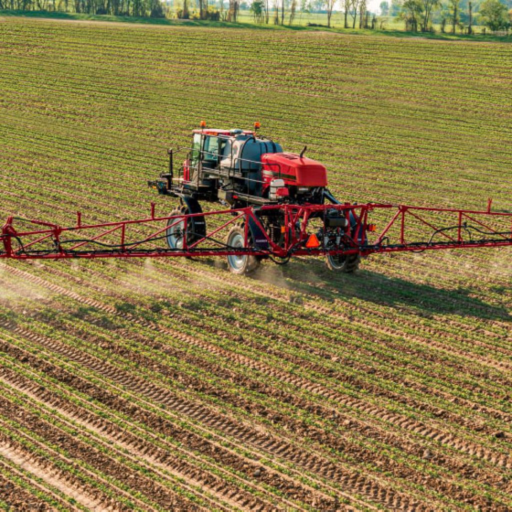 Case IH Patriot 4440 Sprayer with Case AIMCommand® Pulse Width Modulation (PWM) System